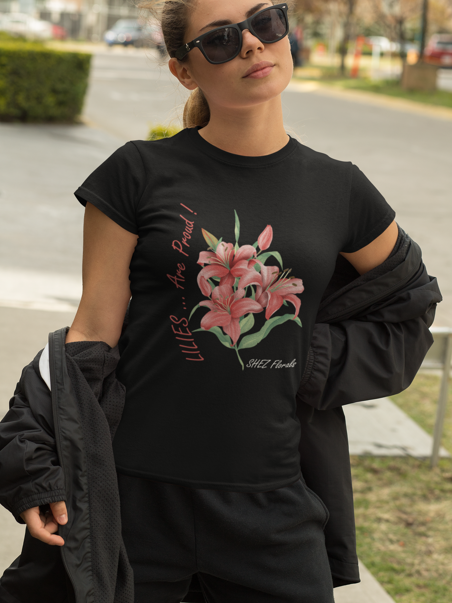 Shez Florals, Red Lilies Black Oversized Printed T Shirt Women, S,M,L,XL,2XL,3XL,4XL,5XL, Model Posing